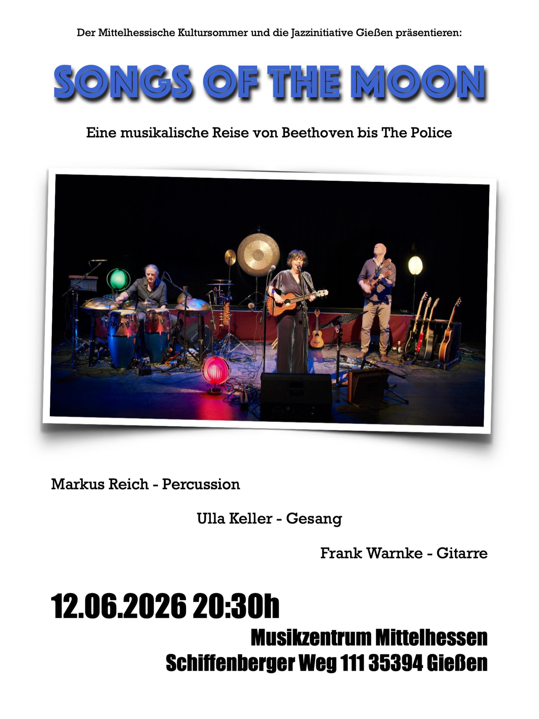 Plakat für Songs of the Moon mit einem Foto der Band auf der Bühne